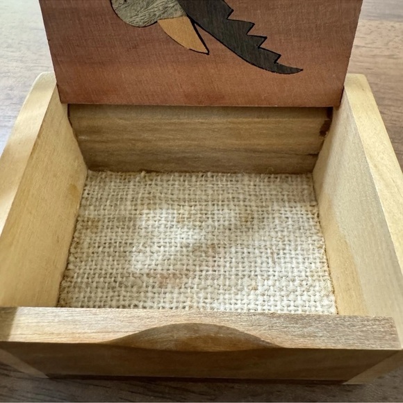 Vintage Handmade Wooden Jewelry Box With Inlay Hummingbird Trinket Box - Picture 8 of 9